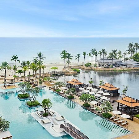 Dusit Thani Hua Hin Csaam Kültér fotó The pool at the Sheraton Phuket Resort