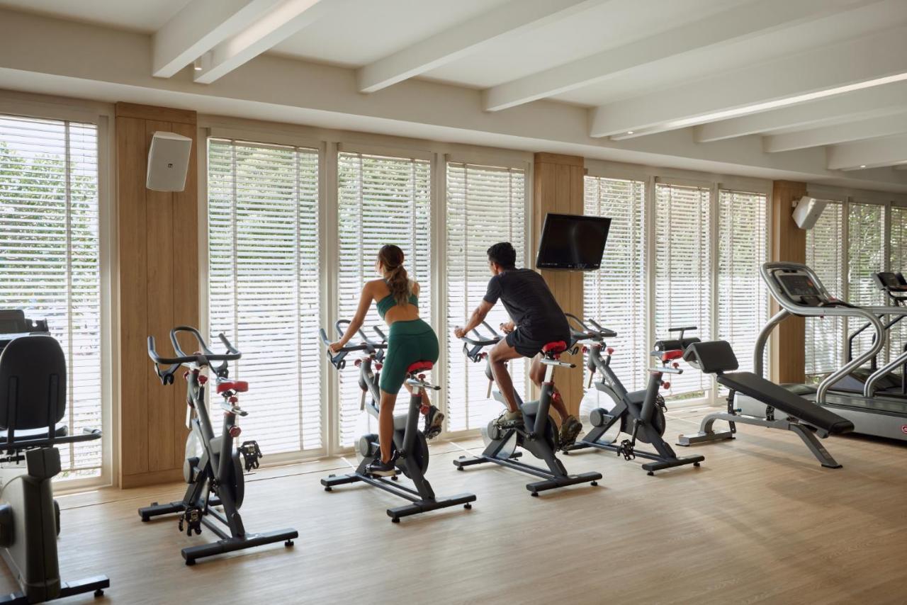 Dusit Thani Hua Hin Csaam Kültér fotó The gym at the hotel