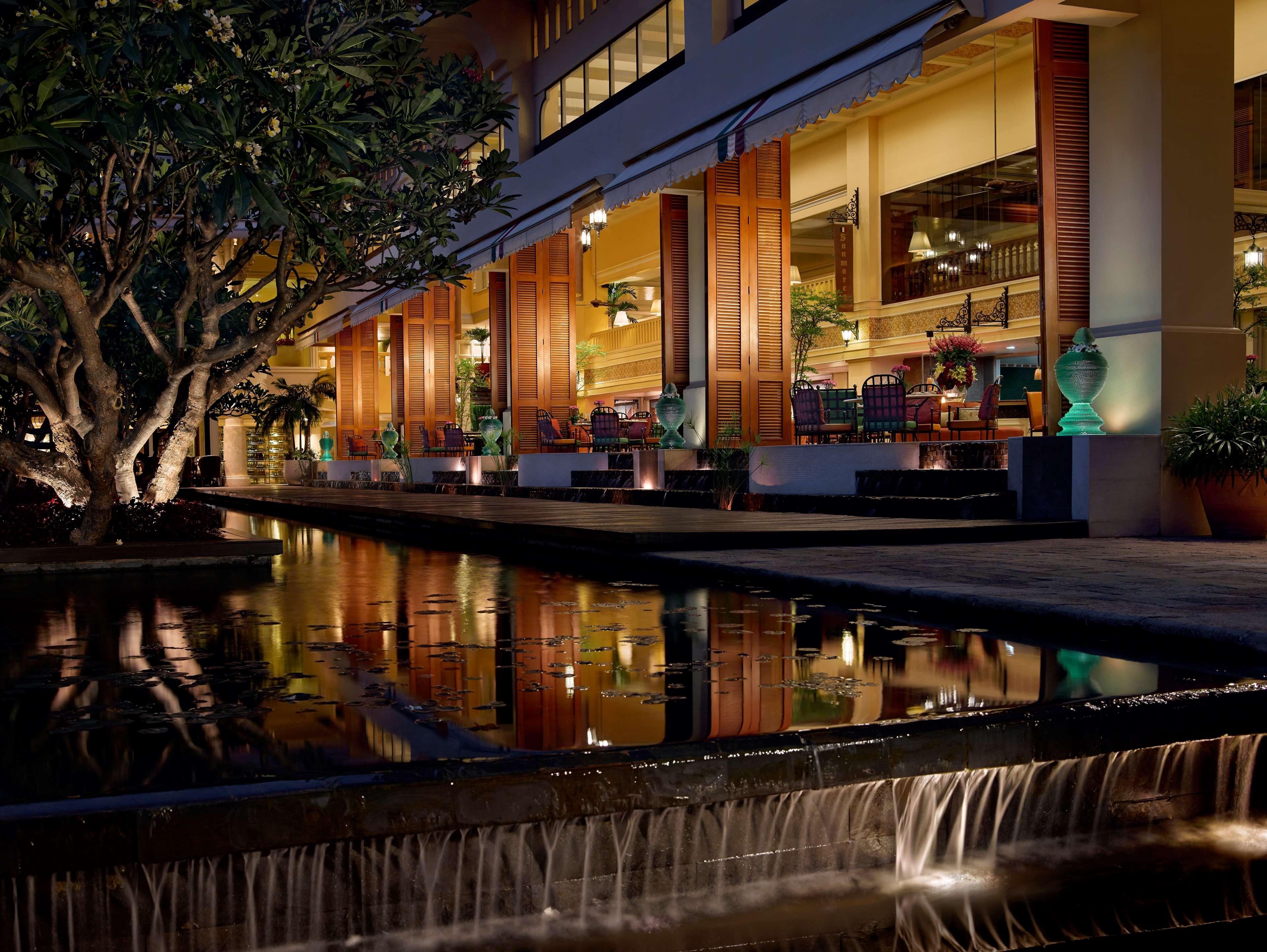 Dusit Thani Hua Hin Csaam Kültér fotó The Falls